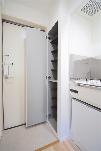 プレジール日吉 玄関