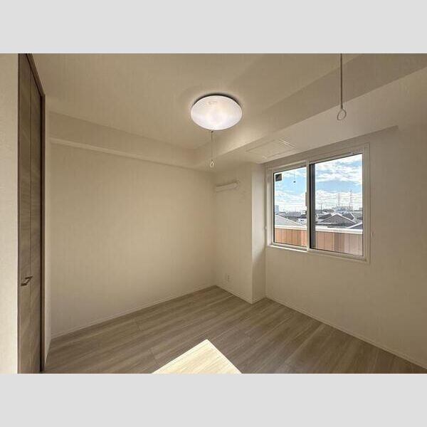 メゾン　シャルム302号室 洋室