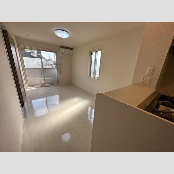 コンフォーレ　A棟 LDK