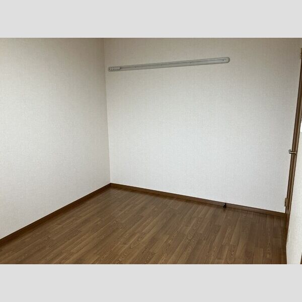 ベルボーク301号室 洋室