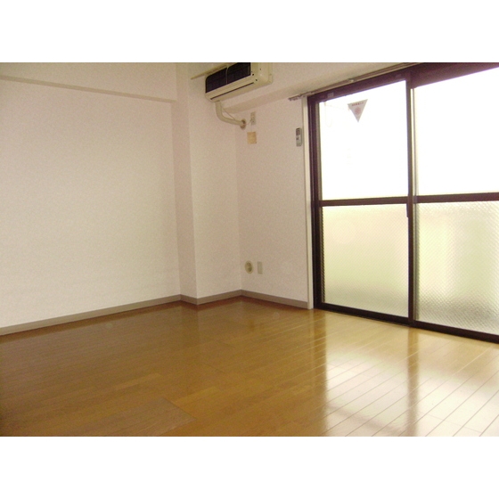 ＵＮＯ　ＰＡＬＡＣＥ 内観