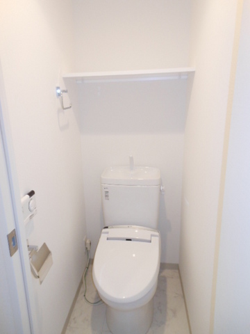 ガーラ・プレシャス渋谷6階 シャワー付トイレ