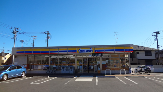 キャピタル高尾0301号室 ミニストップ元八王子2丁目店