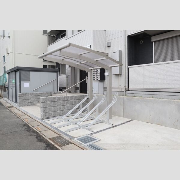 ソレイユ　ラ　コリーヌ東川口305号室 駐輪場