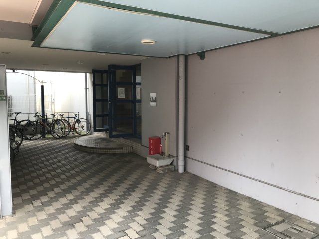 グリーンハウスＮｏ８ エントランス