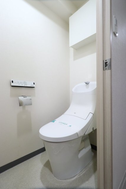 ＡＬＩＶＩＯ西落合1階 トイレ