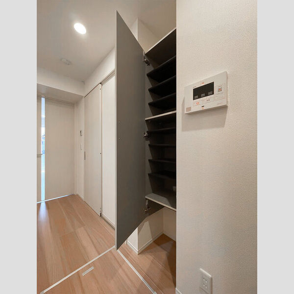 アンジュール神谷 玄関