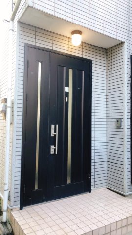 TKハウス西浦和 玄関