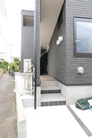 ハーモニーテラス志茂ⅩⅥ1階 外観