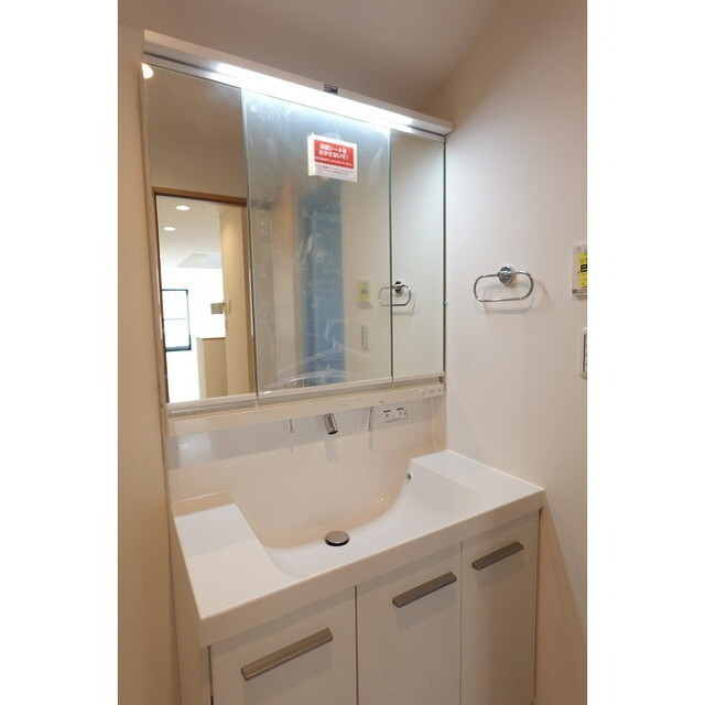 鹿浜4丁目戸建EAST 洗面