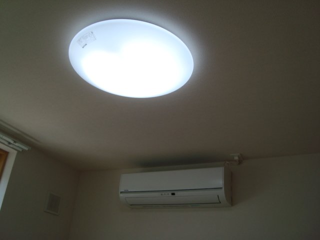 エクセレント南柏203号室 洋室照明・エアコン