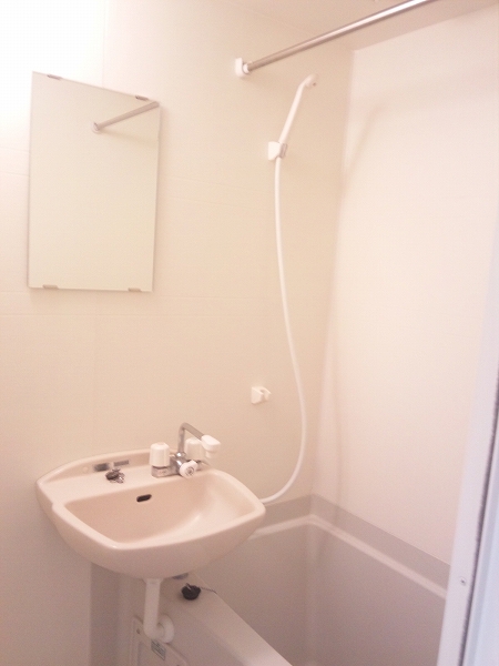 レオパレスサニーコート201号室 お風呂