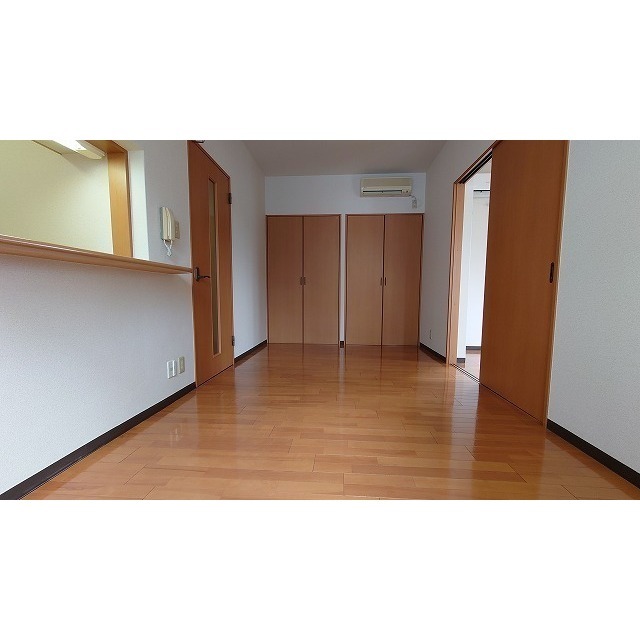 ＯＣＴＯＦＯＬＩＡ0202号室 洋室