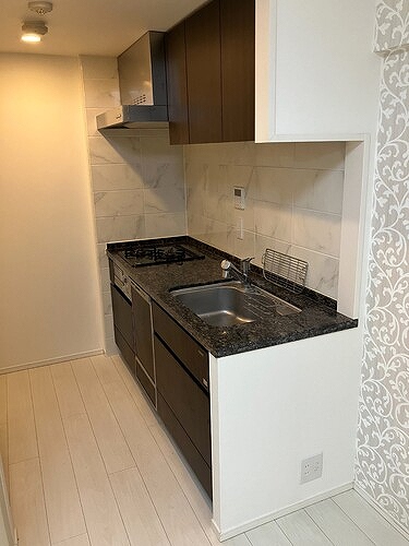 ジオ四谷坂町 キッチン（約２.７帖）