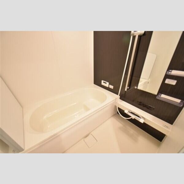 ヒルズ萩山102号室 バス