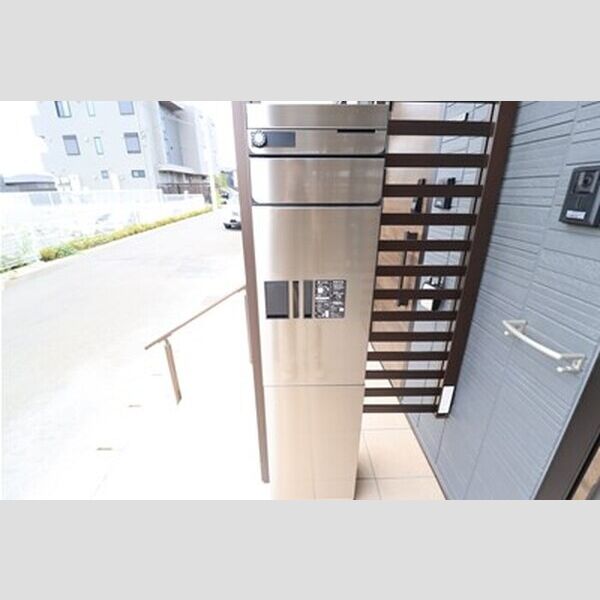 La Maison Masha201号室 宅配ボックス