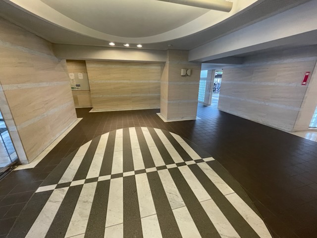 リーベスト東中山5階 ロビー