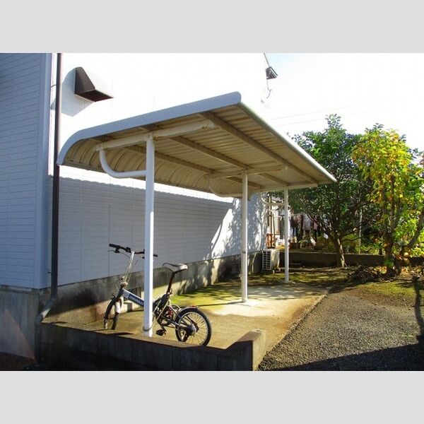 カーサフォンターナ 駐輪場