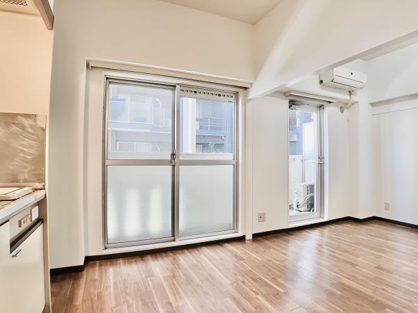 プラス・ワン横浜2階 リビング