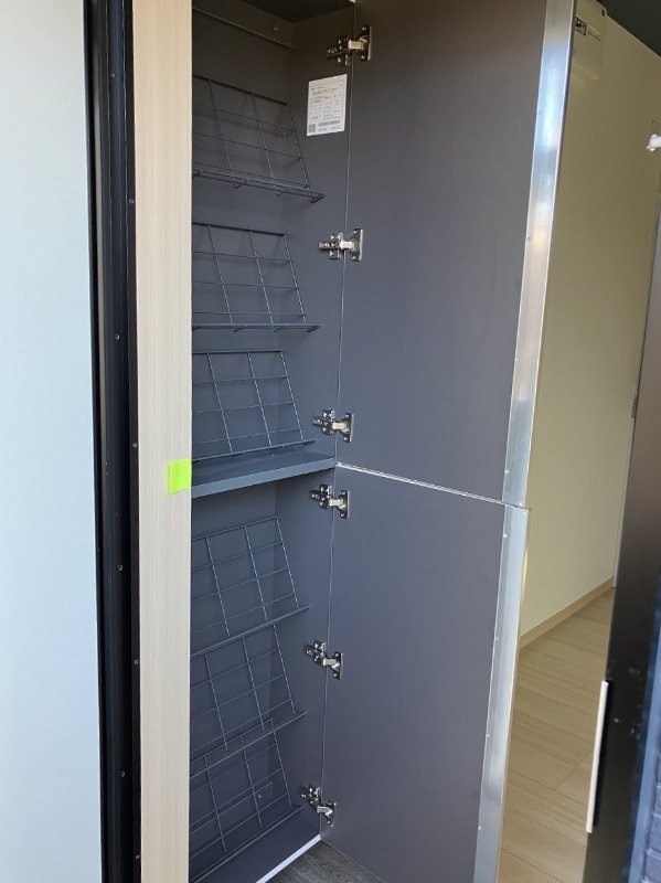 グランリバー北千住2階 収納