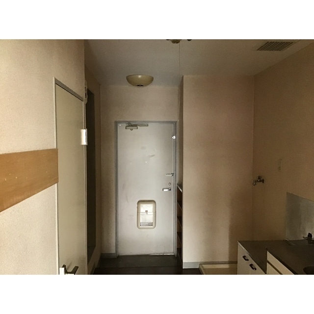 ハイツP＆I 玄関