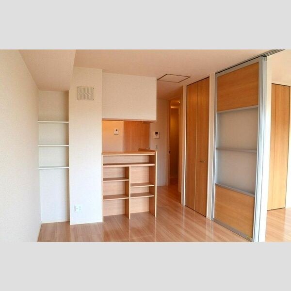 D-ROOM East リビングダイニング