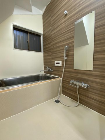 Lino新小岩 オートお湯張り機能・追い炊き付き給湯機、サーモスタット水栓