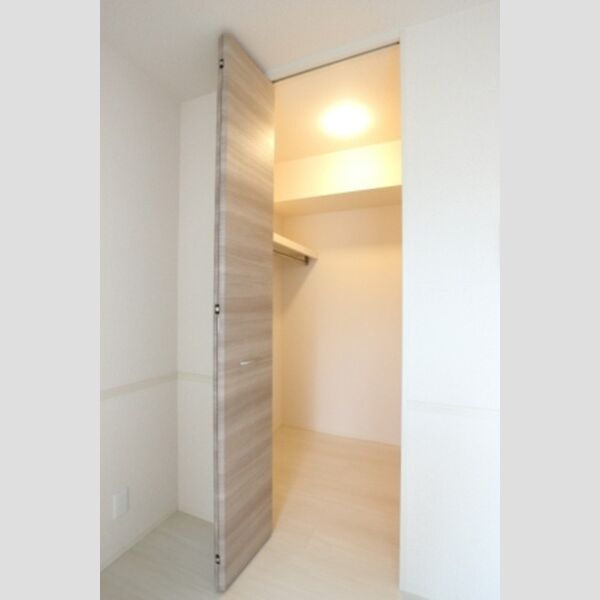 DiaResto205号室 ウォークインクローゼット