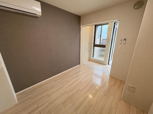 キャトルセゾン105号室 リビング