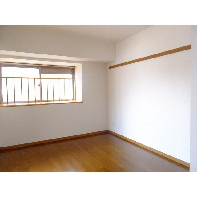 グランドフェニックス 洋室2