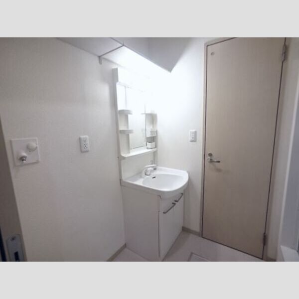 カステロ・デ・グロリア 洗髪洗面化粧台