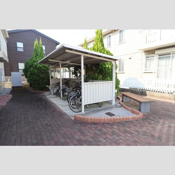 リビングタウン本庄　B101号室 駐輪場