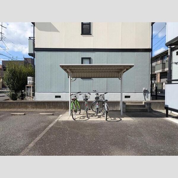 チャコールハイツ　AB 駐輪場