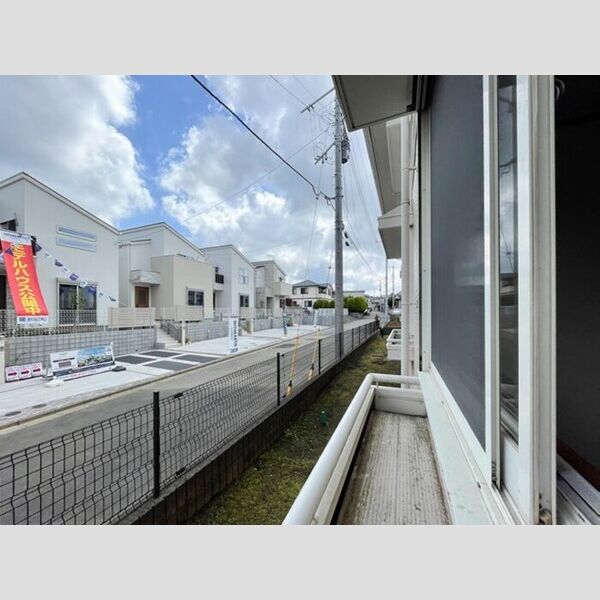 メゾンブランシュ　壱・弐番館弐102号室 フラワーボックス