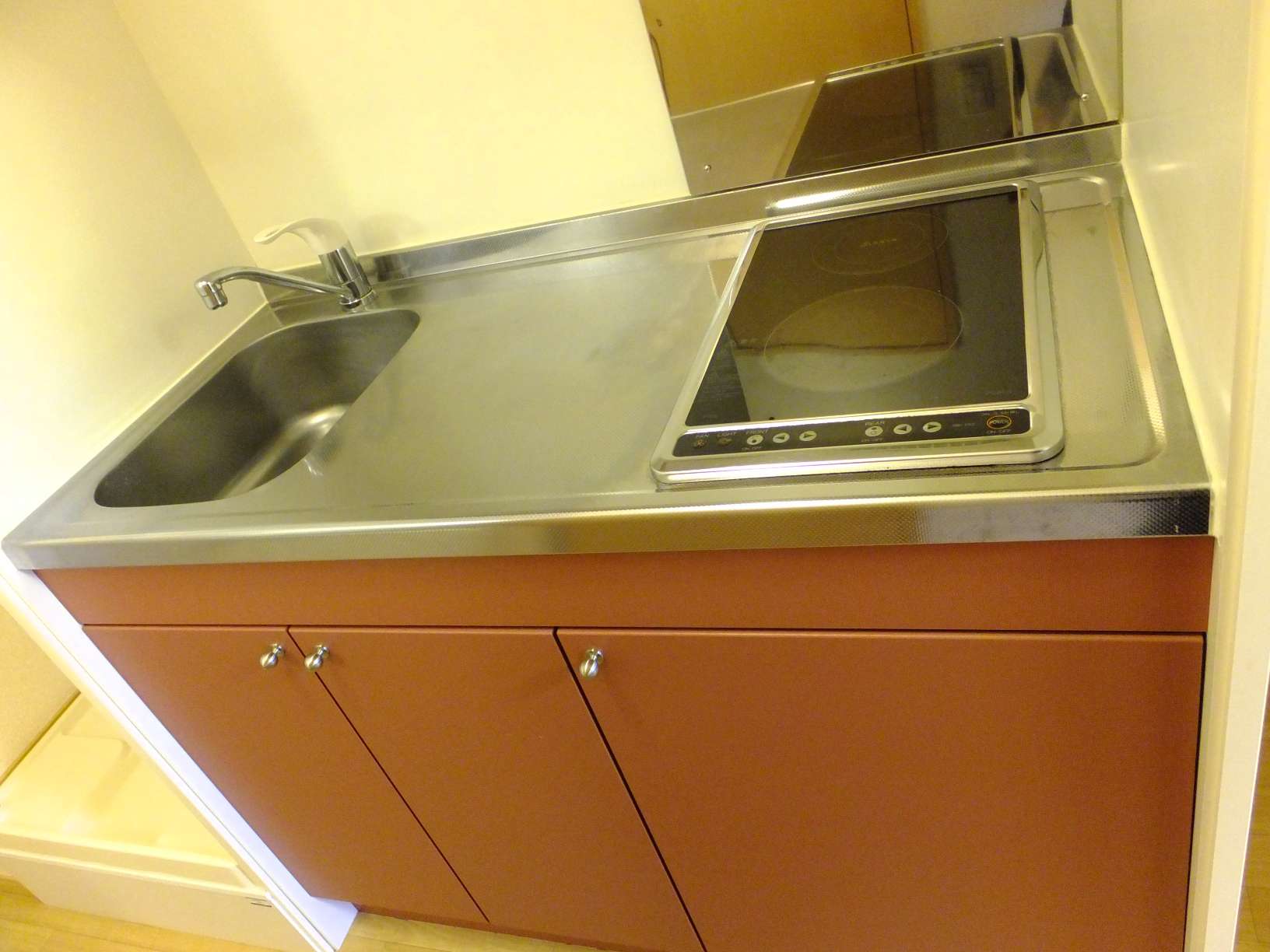 レオパレスリョーヒーナ キッチン