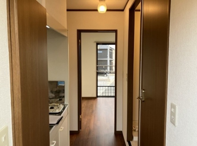 アムール泉 内観