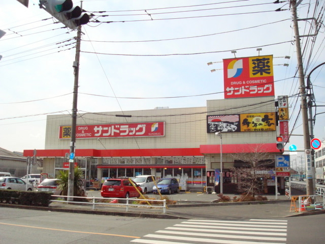 ルミエール　岸 サンドラッグ東大和店