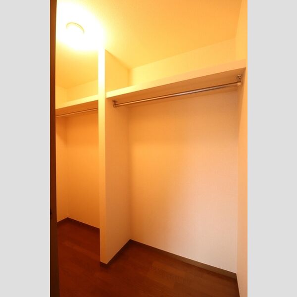 ラフォーレ皇山101号室 ★ウォークインクローゼット★