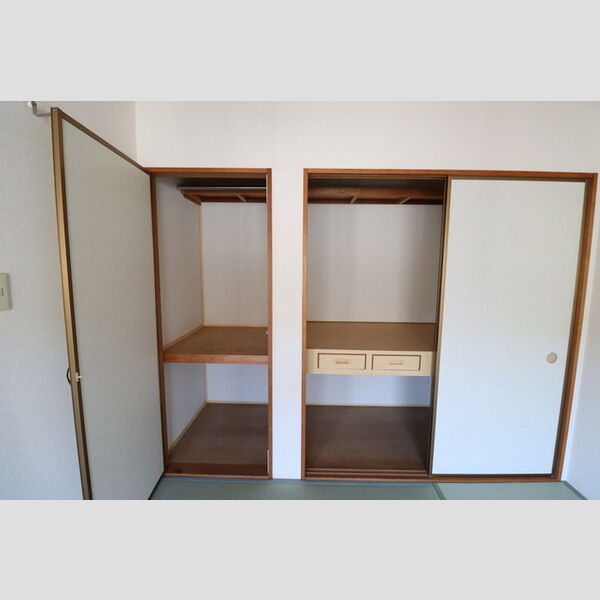 メゾンフェール 物入れ