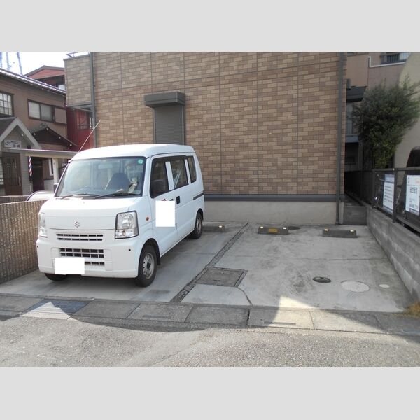 アネックスK 駐車場