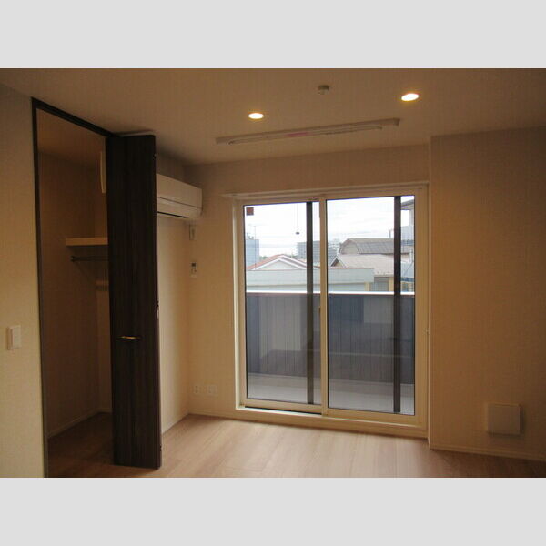 D-ROOM穴川Ⅲ305号室 リビング