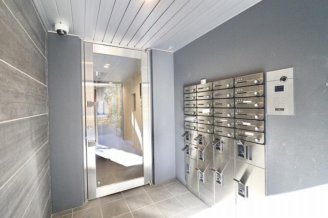 quador中野4階 エントランス