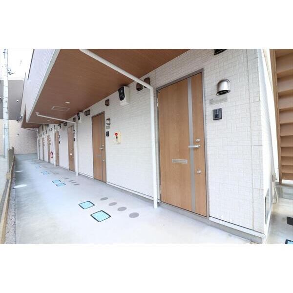 アザーレ・パッシオ町田204号室 エントランス