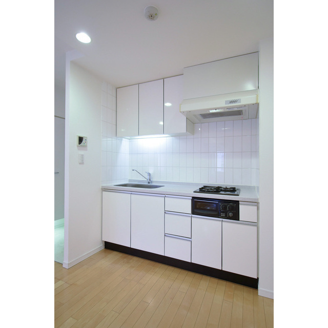 ルクレ新川レジデンス1205号室 キッチン