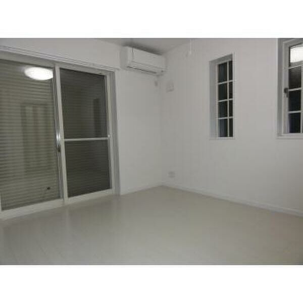 Crane　Hills101号室 リビング