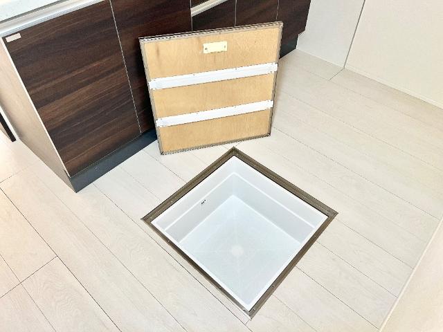 （仮称）海老名市中野１丁目新築アパート 床下収納（イメージ）