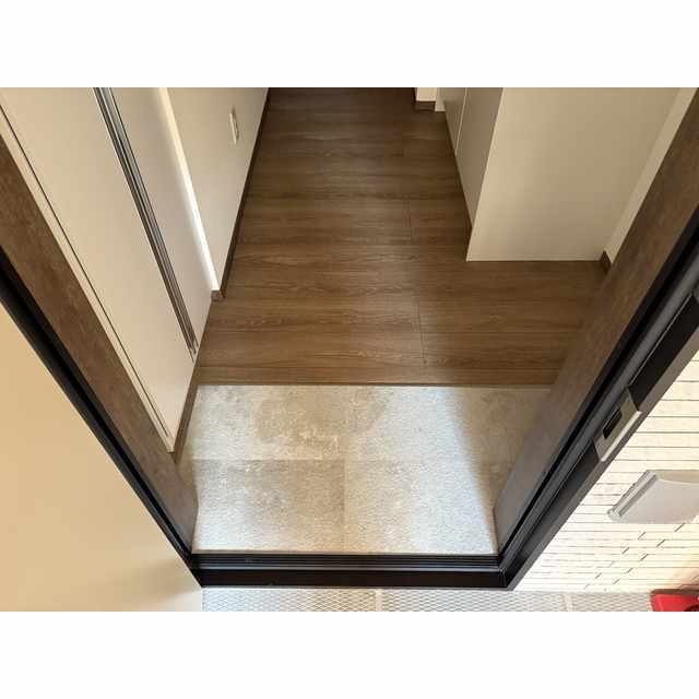 サンリバティ202号室 玄関