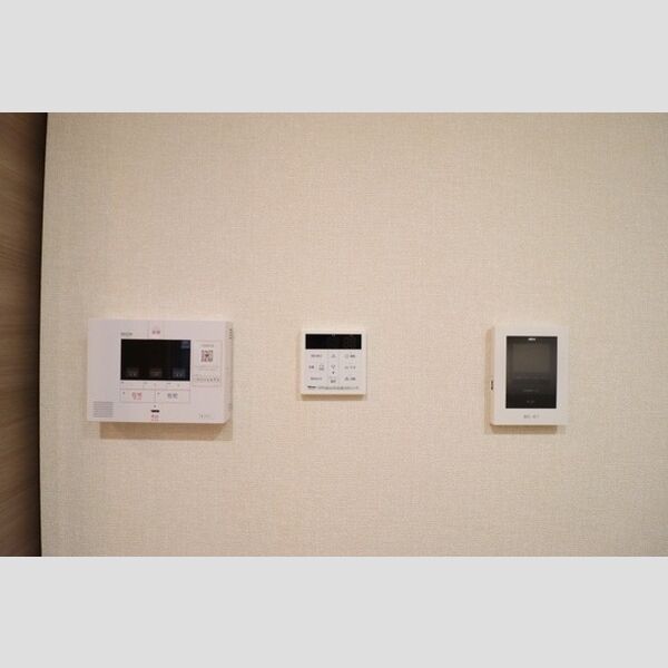 ル・グランⅢ103号室 セコムのセキュリティシステム&モニター付きインターホン