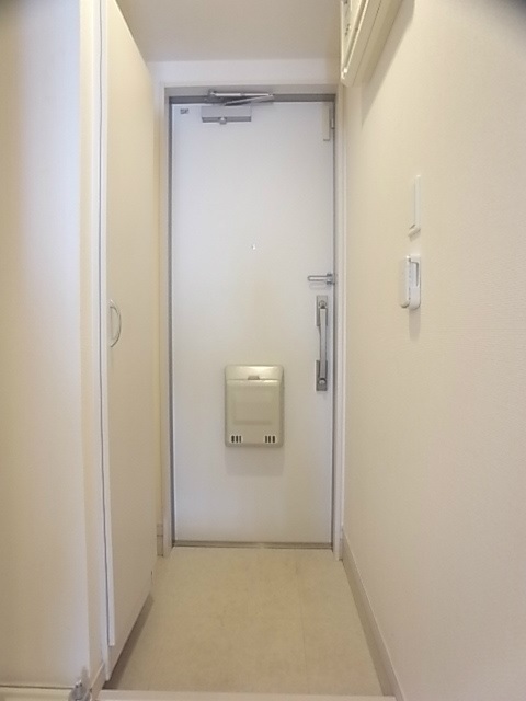 リブリ・PROVINSCIA 玄関