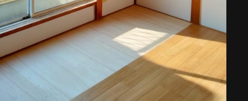 船橋市高野台2丁目戸建 2階南側の部屋はリフォーム中です。